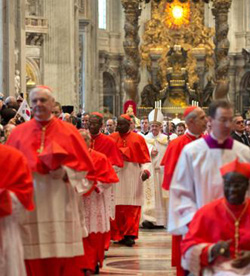 El papa Francisco recuerda ante los nuevos cardenales que los discípulos de Jesús «en la Cruz tienen su esperanza»