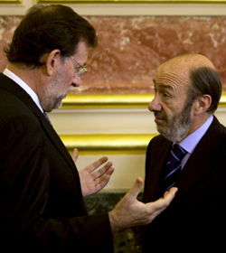Rajoy pregunta a Rubalcaba por qué la ley del aborto era buena en 1985 y ahora que la hace el PP es mala