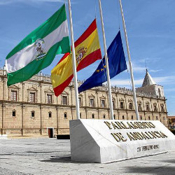 El Parlamento de Andaluca obligar por ley a los colegios a aceptar que cada nio sea del sexo que elija
