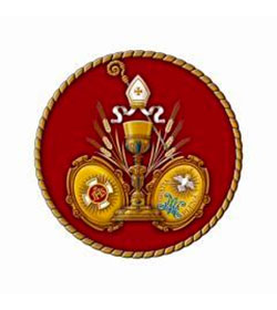 Una cofrada de Semana Santa de Crdoba procesiona con un bandern a favor de la vida