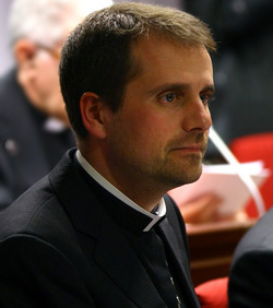 Monseñor Novell recuerda que los abogados que actúan ante el Tribunal eclesiástico diocesano deben ser católicos
