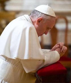 El Papa muestra sus condolencias a las familias de las víctimas de la tragedia ocurrida en los Alpes franceses
