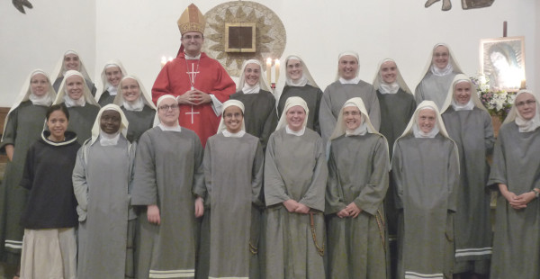 El Papa da va libre a las monjas de Vergara para seguir adelante con su vida religiosa