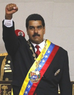 Maduro pide a los venezolanos ser bolivarianos para estar cerca de Cristo sin intermediarios