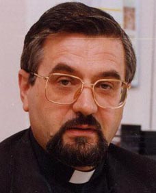 Mons. Guido Genero: «Jesús condena el adulterio no menos de cinco veces. No es posible la mediación sacramental»