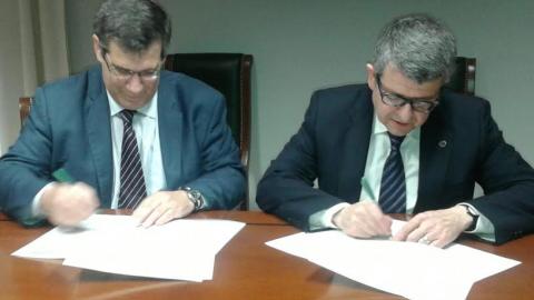 La Universidad Católica de Valencia San Vicente Mártir y el Instituto de Política Familiar firman un convenio de colaboración