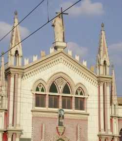 Atentado contra una iglesia copto-catlica en el Bajo Egipto
