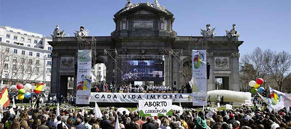 Miles de personas de toda Espaa han marchado en Madrid contra el aborto