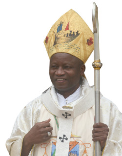 Mons. NKoue: Gracias a Dios en Benn la poblacin escucha la voz de la Iglesia