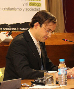 Vicente Jara: �Si te acercas a un miembro de una secta sin estar formado, no conseguir�s nada�