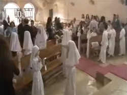 Explota una bomba cerca del templo donde se celebraba la primera comunin de nios sirios