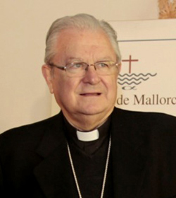 El obispo de Mallorca recupera el buen nombre de un sacerdote falsamente acusado de cometer abusos