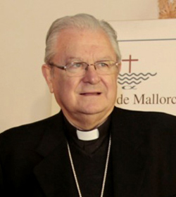 El obispo de Mallorca recupera el buen nombre de un sacerdote falsamente acusado de cometer abusos