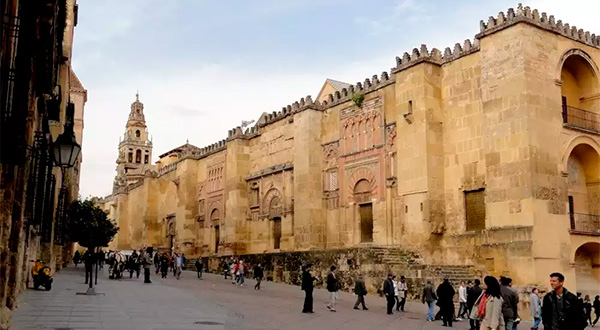 Rosa Aguilar, consejera de cultura: la Mezquita-Catedral es del pueblo de Crdoba