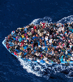 La Santa Sede recuerda la obligacin de prestar asistencia a las personas en peligro en el mar, en cualquier condicin