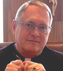 El obispo de Providence alaba a una funcionaria de Texas que se opone al matrimonio homosexual