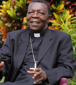 Mons. Djomo pide a los jvenes africanos que no emigren a Occidente y luchen por mejorar el continente