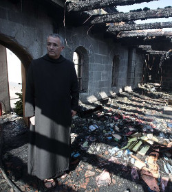 Israel compensar a la Iglesia por los daos causados en el ataque a un templo en Tabgha
