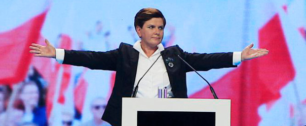 La católica conservadora Beata Szydlo gana las elecciones legislativas en Polonia