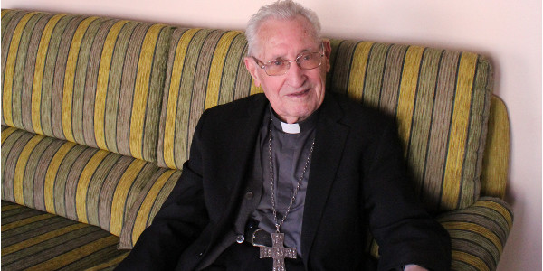 Mons. Damin Iguacen cumple 100 aos