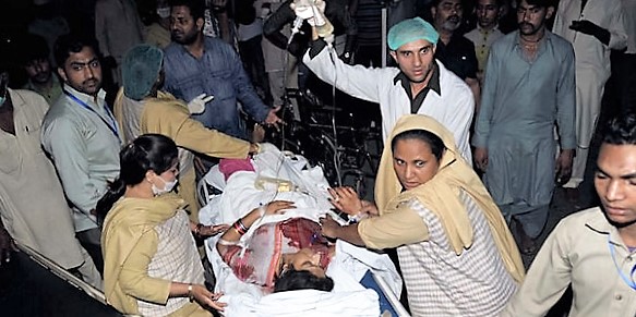 Pakistán: un musulmán suicida mata a cerca de cien personas en un parque lleno de niños de Lahore