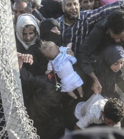 ONGs catlicas denuncian el acuerdo de la UE para devolver refugiados a Turqua