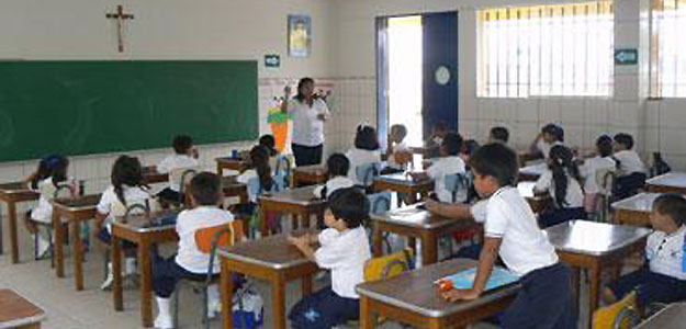 La CEE prepara junto con el Ministerio de Educacin el nuevo currculo de la asignatura de religin