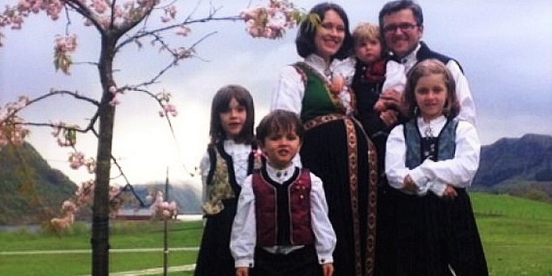 Noruega devuelve a un matrimonio pentecostal los cinco hijos que haba secuestrado legalmente