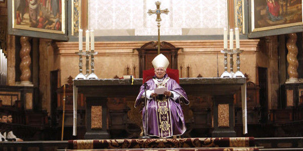 El cardenal Caizares lamenta que se banalice la muerte en la sociedad