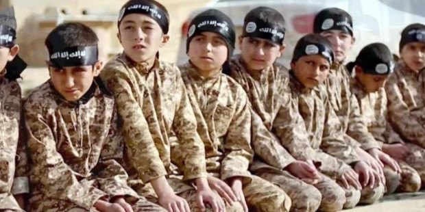 Detienen en Ceuta a una célula terrorista que reclutaba a niños y jóvenes para el Estado Islámico