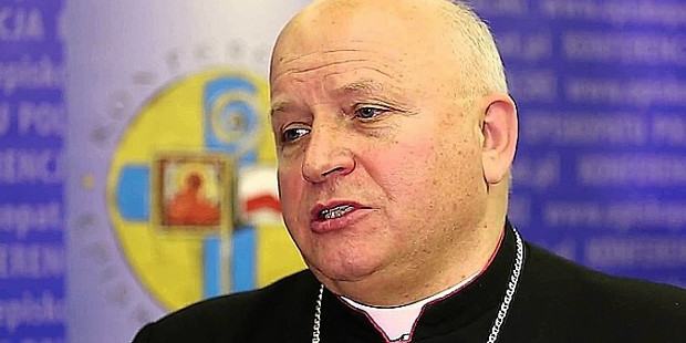 Mons. Jósef Wróbel apoya públicamente a los cuatro cardenales que preguntaron al Papa por Amoris Laetitia