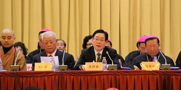 Los obispos cismáticos chinos votan por la continuidad