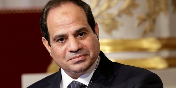 El presidente de Egipto ordena la reconstrucción de la iglesia incendiada el pasado domingo
