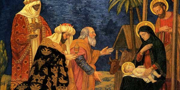 Los Magos de Oriente vieron al niño con su madre María y cayendo de rodillas lo adoraron