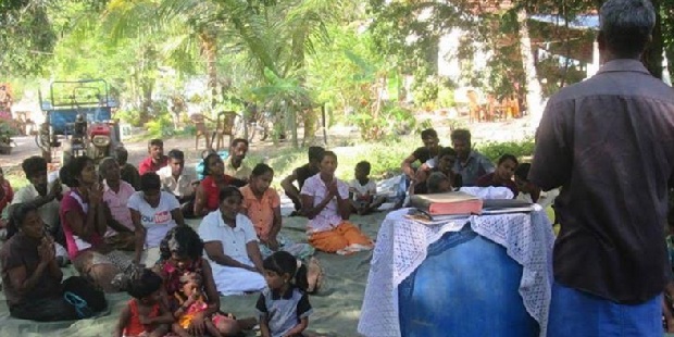 Budistas destruyen una iglesia protestante en Sri Lanka 