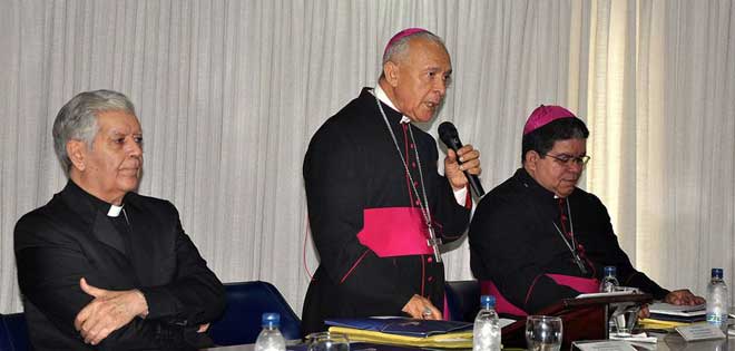 La Iglesia venezolana dice que el diálogo fracasó por culpa del Gobierno y la oposición