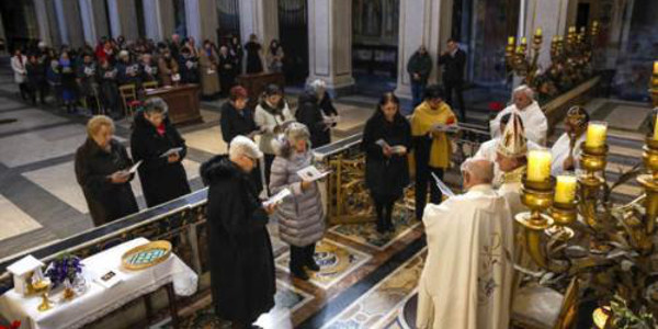 Cuatro viudas se consagran en la Basílica de Santa Cecilia en Roma
