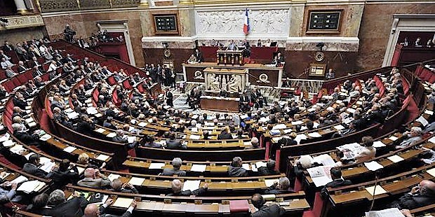 La Asamblea Nacional francesa aprueba un proyecto de ley para acabar con la objeción de conciencia de médicos provida