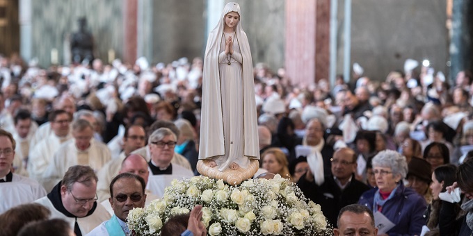 El Cardenal Nichols consagra a Inglaterra y Gales al Inmaculado Corazn de Mara