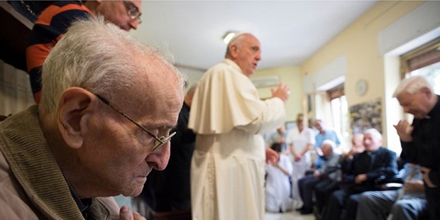 Más de 1200 sacerdotes ancianos beneficiados