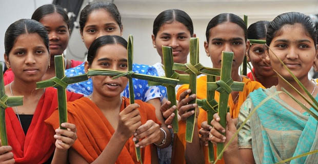 Vandalizaron y decapitaron una estatua de la Virgen Mara en Bombay