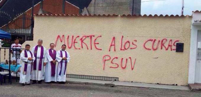 Amenazan de muerte a sacerdotes con grafitis en iglesias de Venezuela