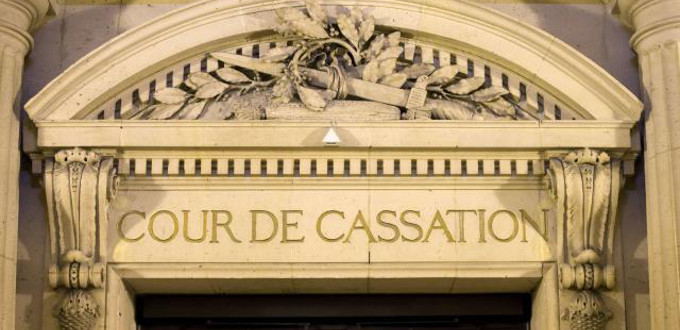 La justicia francesa niega asignar el género neutro a un ciudadano de 65 años