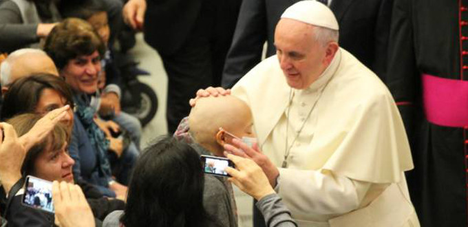 El Papa pide que la prevención oncológica se extienda a todos