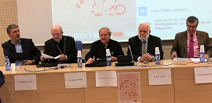 El cardenal Osoro rechaza el nacionalcatolicismo del pasado y el totalitarismo laicista de ahora