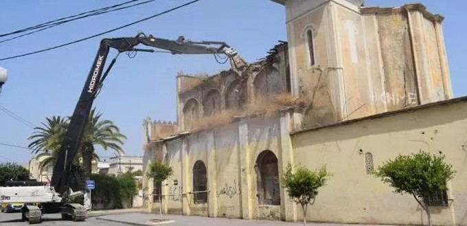 Argelia: derriban una iglesia para construir una mezquita y una escuela cornica