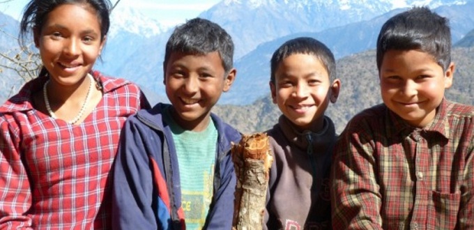 Los Dalit nepaleses abandonan en masa la fe hind para convertirse al cristianismo