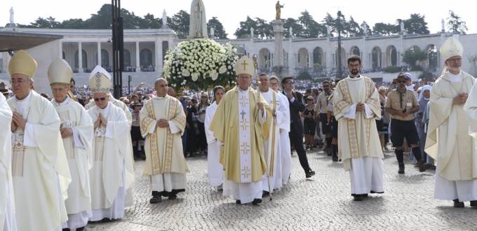 El Arzobispo de Mosc recuerda a vctimas de persecucin religiosa 