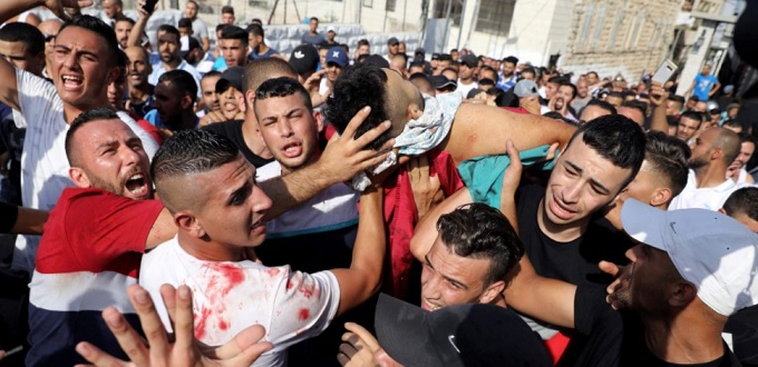 Protestas en Jerusalén dejan cientos de palestinos heridos y tres muertos 