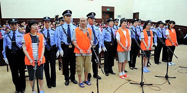 China detiene a 18 miembros de una secta que asegura que Cristo se ha reencarnado en una mujer china China detiene a 18 miembros de una secta que asegura que Cristo se ha reencarnado en una mujer china